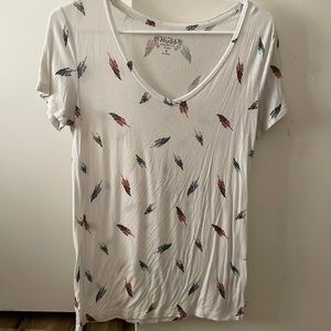 White mudd feather tee